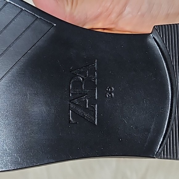 Zara Gold Loafers - Picture 6 of 6